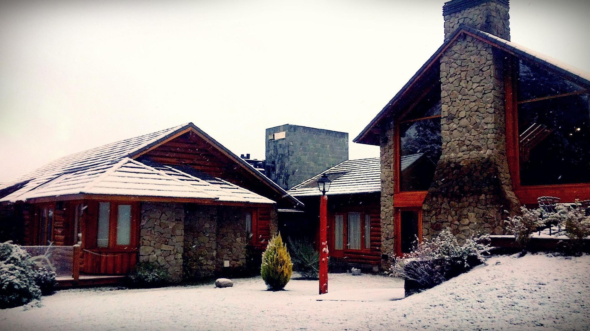 Hosteria Patagon Villa La Angostura Exterior photo